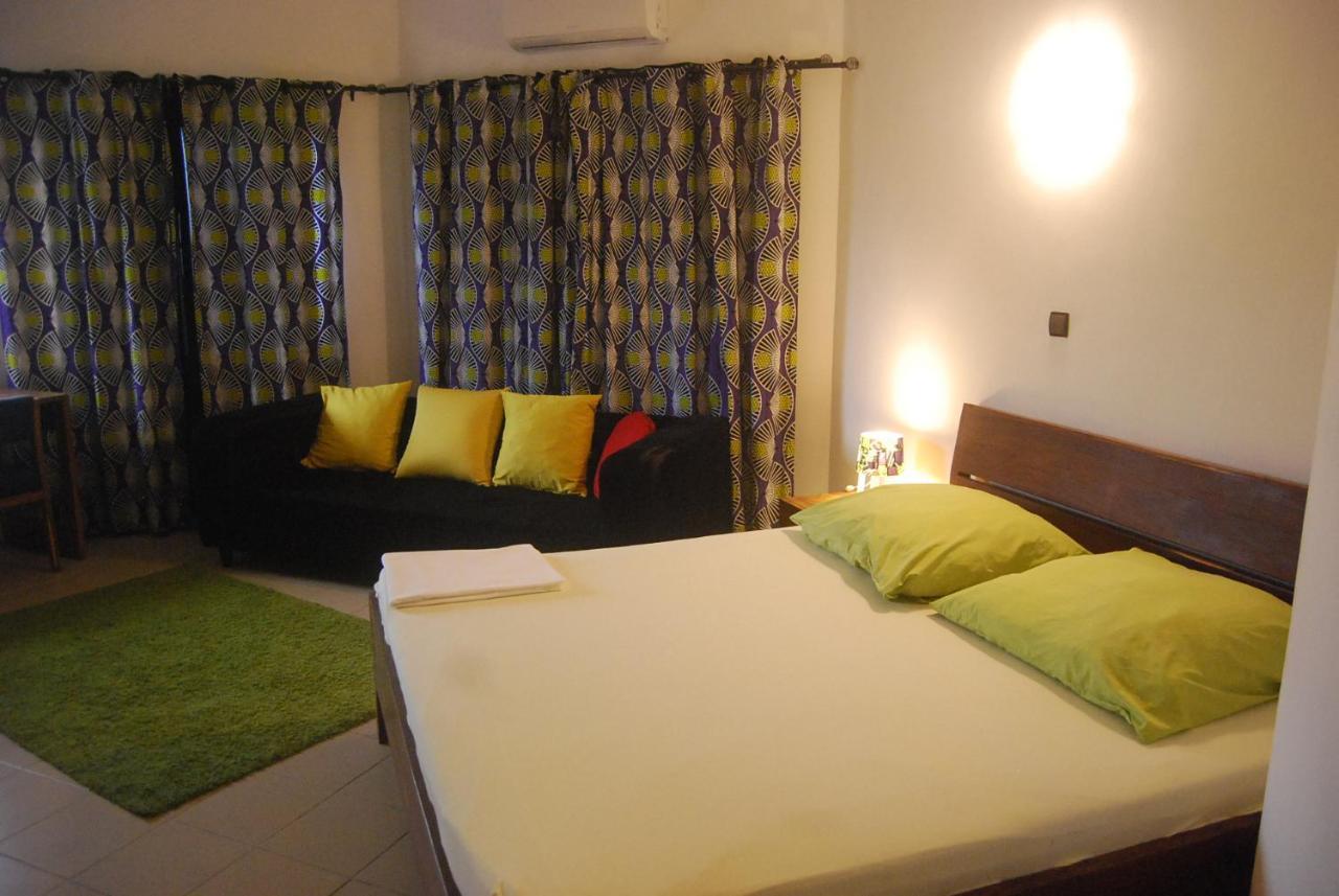 Karls Guesthouse Cotonou Exterior photo
