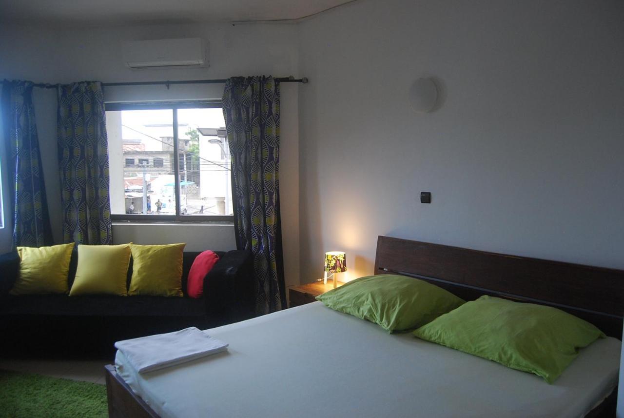 Karls Guesthouse Cotonou Exterior photo