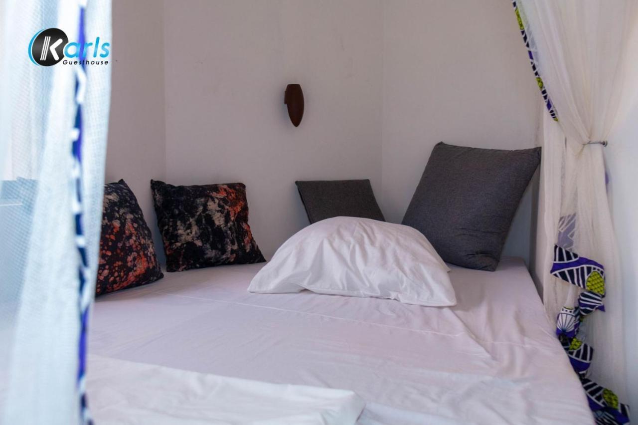 Karls Guesthouse Cotonou Exterior photo
